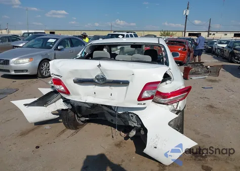 2011 Toyota Camry Se/Le/Xle z USA, uszkodzony, nr VIN 4T4BF3EK3BR095167